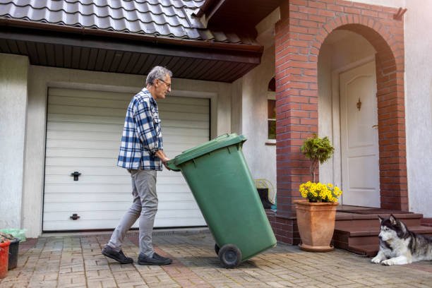 Trash Pick-Up Tips: Essential Dos & Don’ts for Residents